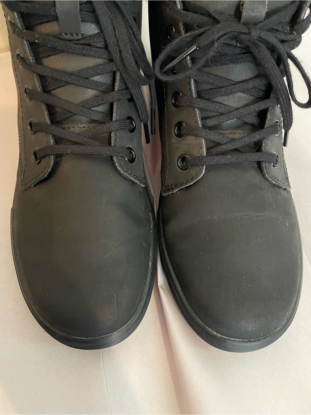 Dr. Martens Black Sheridan Lace-Up Boots - Picture 5 of 17